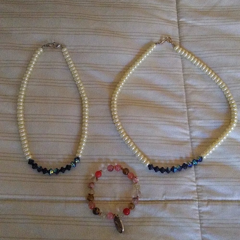 Pearls necklace